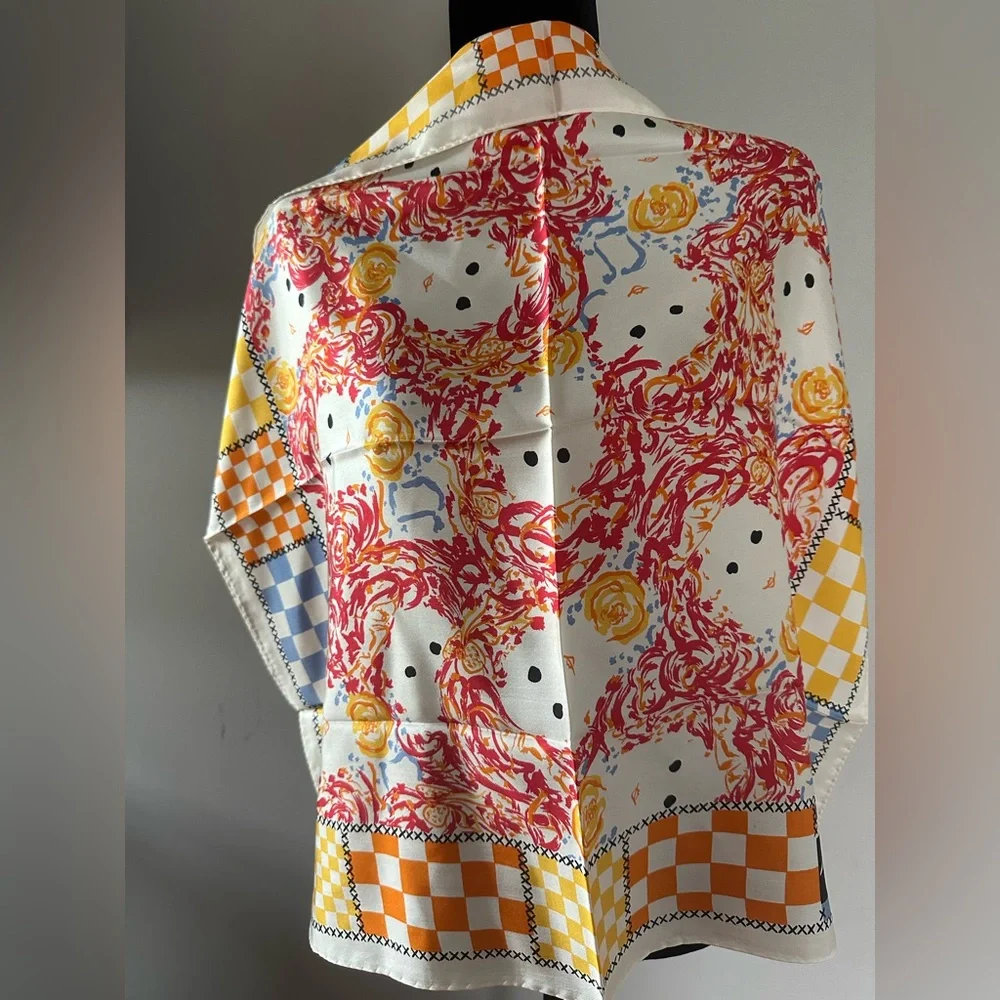 Gloria Vanderbilt‎ scarf 100% silk